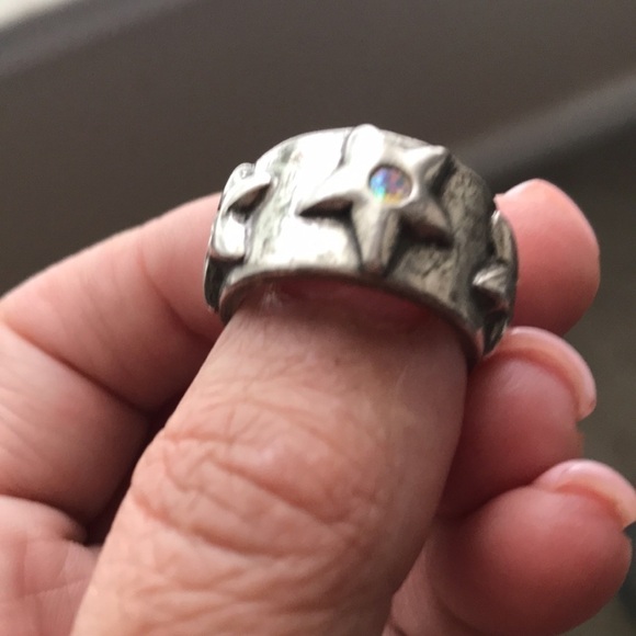 Avant garde ring with stars silver pewter size 7 1/2 - Picture 3 of 6